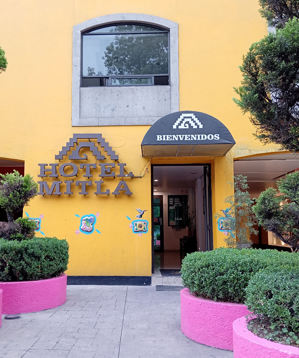 AutoHotelMitla entrada